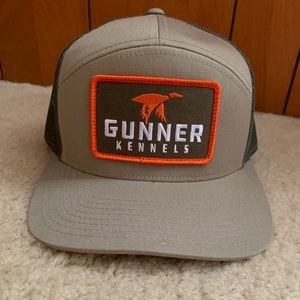 Gunner Kennel hat